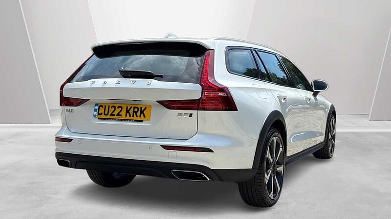 Volvo V60 Cross Country Cross Country, B5 AWD mild hybrid(Rear Camera-20'Alloys-Heated Seats)
