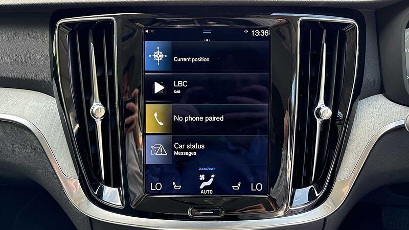 Volvo V60 Cross Country Cross Country, B5 AWD mild hybrid(Rear Camera-20'Alloys-Heated Seats)