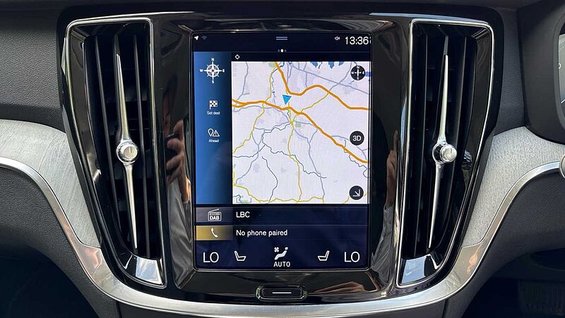Volvo V60 Cross Country Cross Country, B5 AWD mild hybrid(Rear Camera-20'Alloys-Heated Seats)