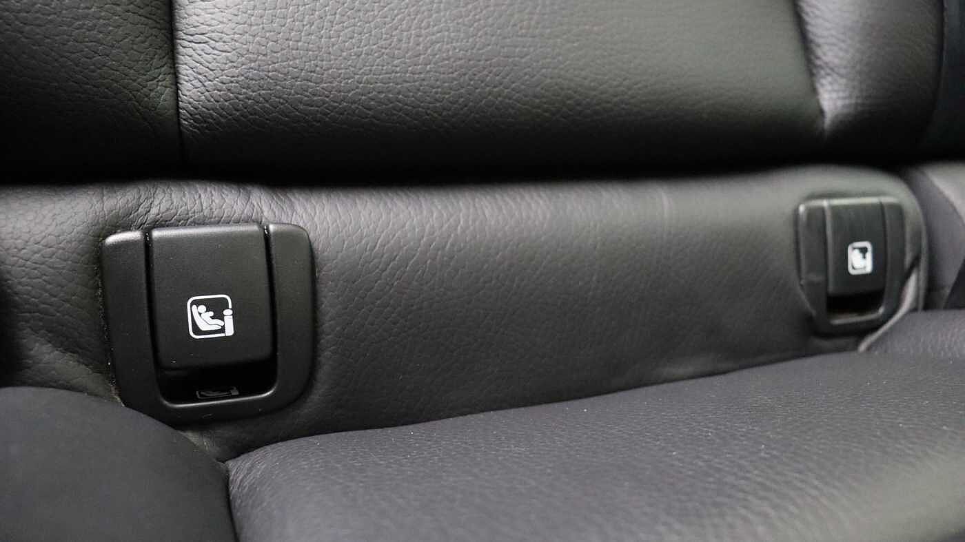 Volvo V60 B5 (P) AWD Pro (Driver Assist pack, Climate Pack, Tinted Windows)