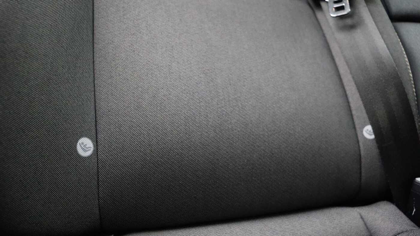 Volvo V40 Cross Country D2 Manual (Winter Pack, Heated Seats, City Safety, Bluetooth, )