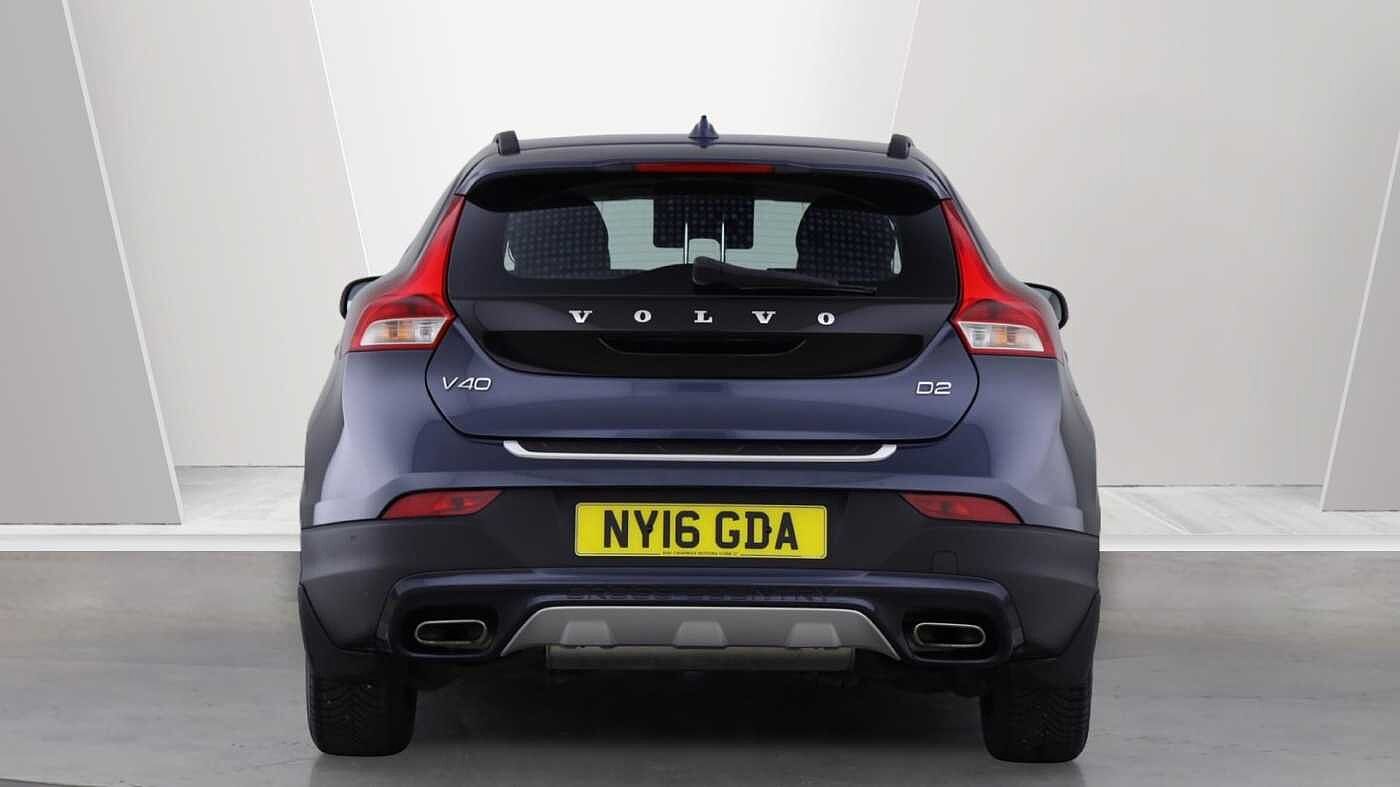 Volvo V40 Cross Country D2 Manual (Winter Pack, Heated Seats, City Safety, Bluetooth, )