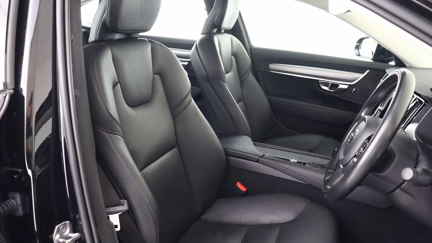 Volvo S90 D4 Momentum Auto (Pilot Assist, Winter Pack, Bluetooth)