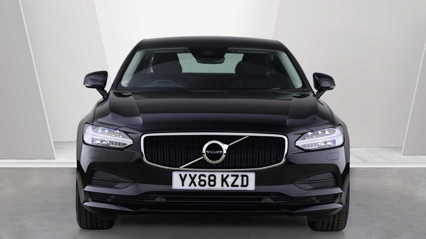 Volvo S90 D4 Momentum Auto (Pilot Assist, Winter Pack, Bluetooth)