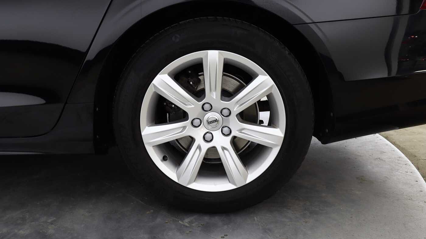 Volvo S90 D4 Momentum Auto (Pilot Assist, Winter Pack, Bluetooth)