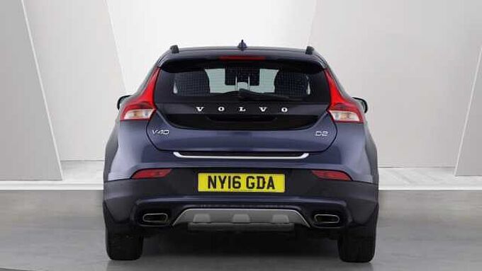 Volvo V40 Cross Country D2 Manual (Winter Pack, Heated Seats, City Safety, Bluetooth,)