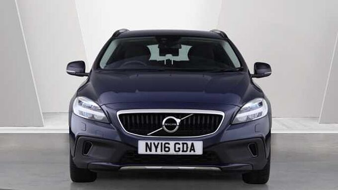 Volvo V40 Cross Country D2 Manual (Winter Pack, Heated Seats, City Safety, Bluetooth,)