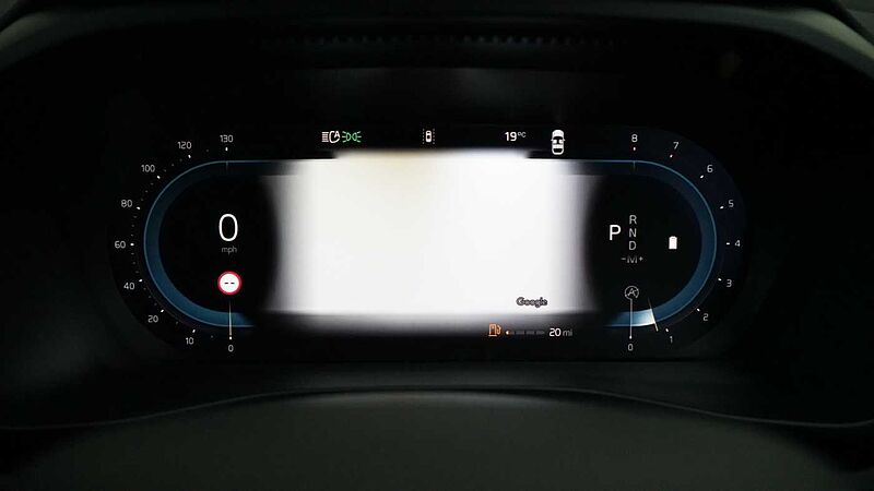 Volvo XC40 B4 (P) Ultra Dark Auto (Sunroof, 360 Camera, BLIS)