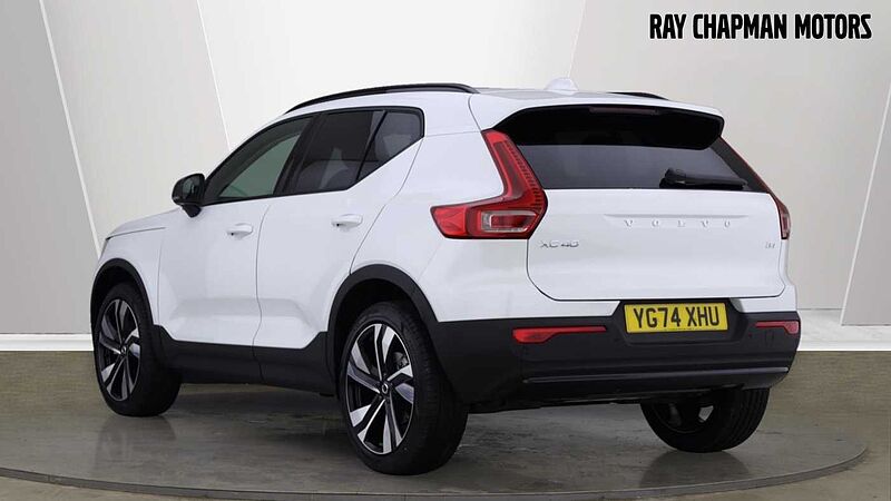 Volvo XC40 B4 (P) Ultra Dark Auto (Sunroof, 360 Camera, BLIS)