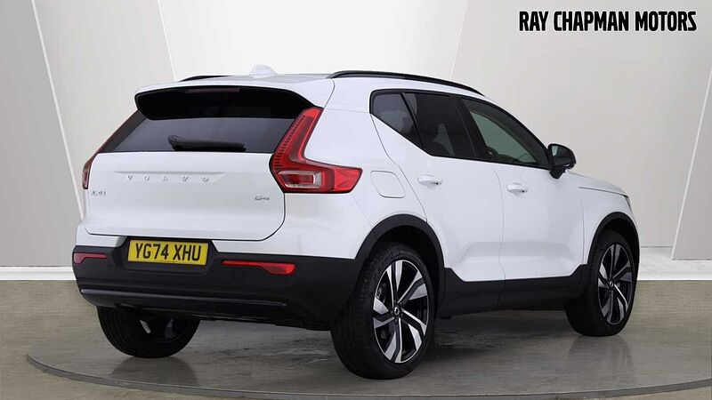 Volvo XC40 B4 (P) Ultra Dark Auto (Sunroof, 360 Camera, BLIS)