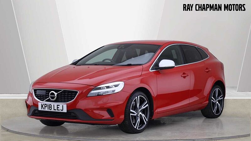 Volvo V40 T2 R-Design Pro Auto (SatNav, Rear Park Assist, BLIS)