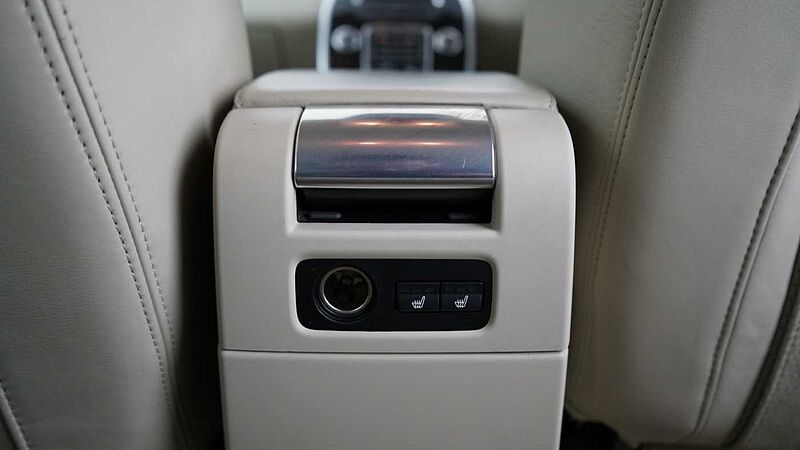Volvo XC70 D5 AWD SE Lux (Driver Support, Winter Pack, Premium Sound, Air Suspension)