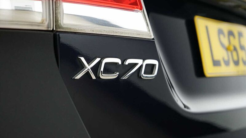 Volvo XC70 D5 AWD SE Lux (Driver Support, Winter Pack, Premium Sound, Air Suspension)