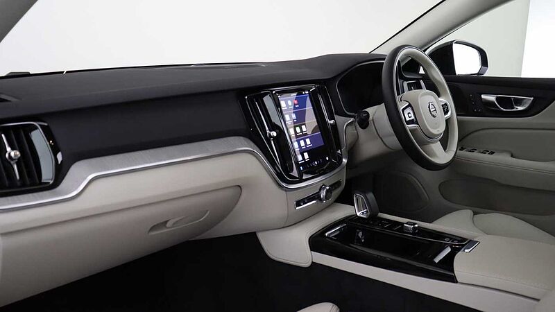 Volvo V60 T8 AWD PHEV Ultra Dark (Blond, Sunroof, Harman Kardon, 360 Camera)