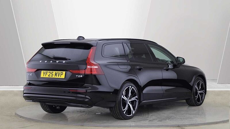 Volvo V60 T8 AWD PHEV Ultra Dark (Sunroof, Upgraded Alloys, Pilot Assist)