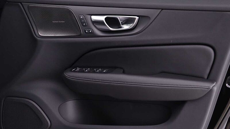 Volvo V60 T8 AWD PHEV Ultra Dark (Sunroof, Upgraded Alloys, Pilot Assist)