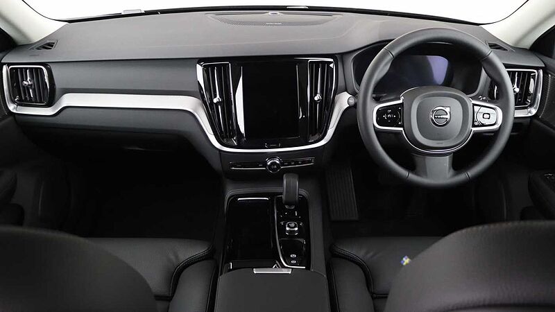 Volvo V60 T8 AWD PHEV Ultra Dark (Sunroof, Upgraded Alloys, Pilot Assist)