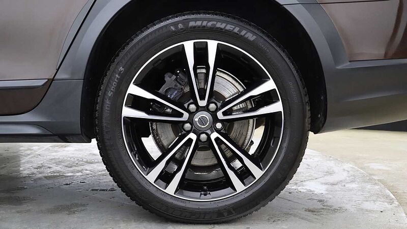 Volvo V90 Cross Country D5 AWD (Xenium Pack, Sunroof, 360 Camera, Park Assist Pilot)