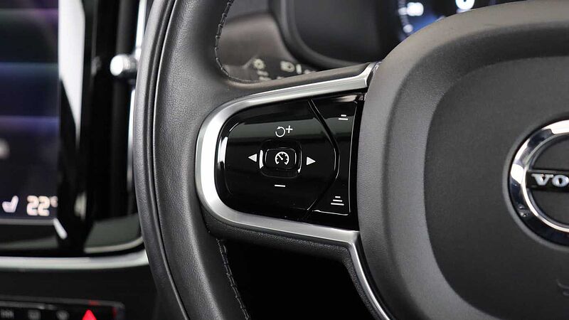 Volvo V90 Cross Country D5 AWD (Xenium Pack, Sunroof, 360 Camera, Park Assist Pilot)