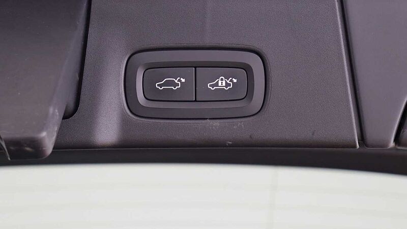 Volvo V90 Cross Country D5 AWD (Xenium Pack, Sunroof, 360 Camera, Park Assist Pilot)