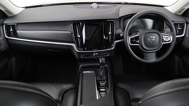 Volvo V90 Cross Country D5 AWD (Xenium Pack, Sunroof, 360 Camera, Park Assist Pilot)