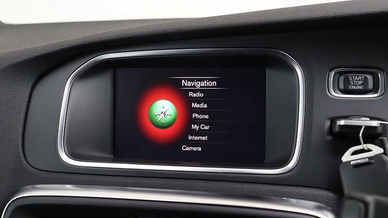 Volvo V40 D2 Momentum Auto (Winter Pack, Intellisafe Pro Pack, Park Camera)