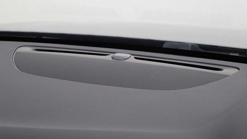 Volvo V60 B5 (P) AWD Pro (Driver Assist pack, Climate Pack, Tinted Windows)