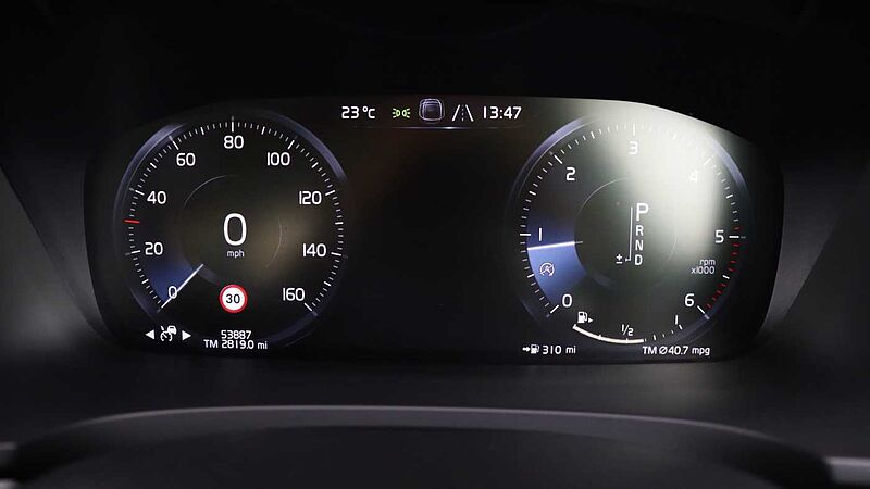 Volvo S90 D4 Momentum Auto (Pilot Assist, Winter Pack, Bluetooth)