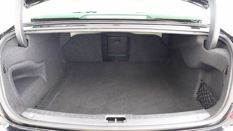 Volvo S90 D4 Momentum Auto (Pilot Assist, Winter Pack, Bluetooth)