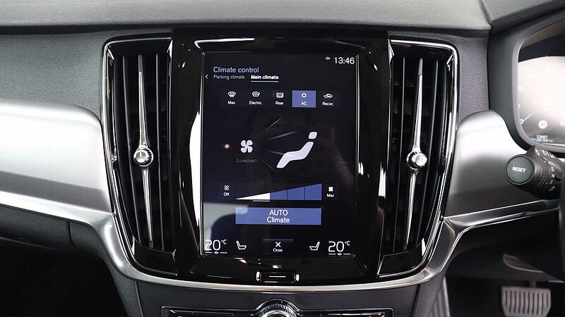 Volvo S90 D4 Momentum Auto (Pilot Assist, Winter Pack, Bluetooth)