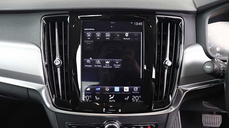 Volvo S90 D4 Momentum Auto (Pilot Assist, Winter Pack, Bluetooth)