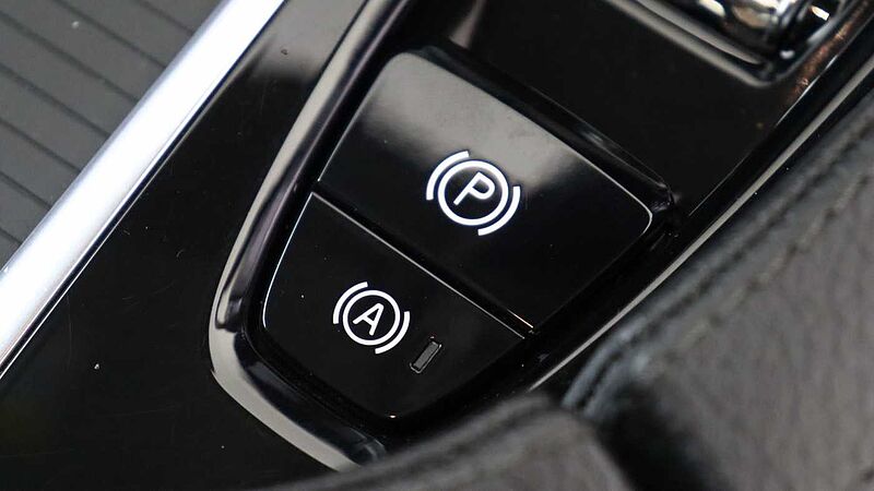 Volvo S90 D4 Momentum Auto (Pilot Assist, Winter Pack, Bluetooth)
