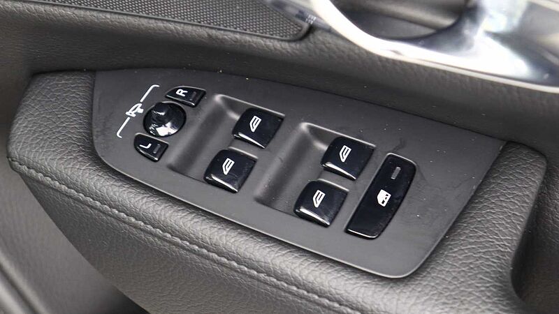 Volvo S90 D4 Momentum Auto (Pilot Assist, Winter Pack, Bluetooth)