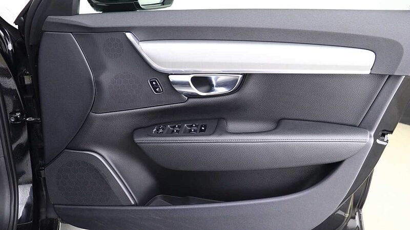 Volvo S90 D4 Momentum Auto (Pilot Assist, Winter Pack, Bluetooth)