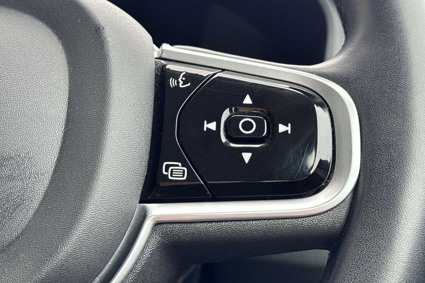 Volvo S60 Plus, B5 mild hybrid, Petrol, Dark