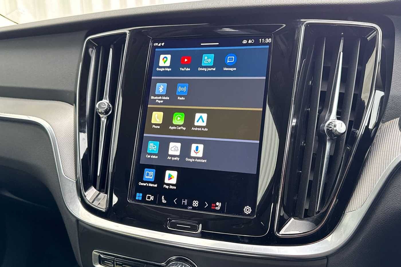 Volvo S60 Plus, B5 mild hybrid, Petrol, Dark