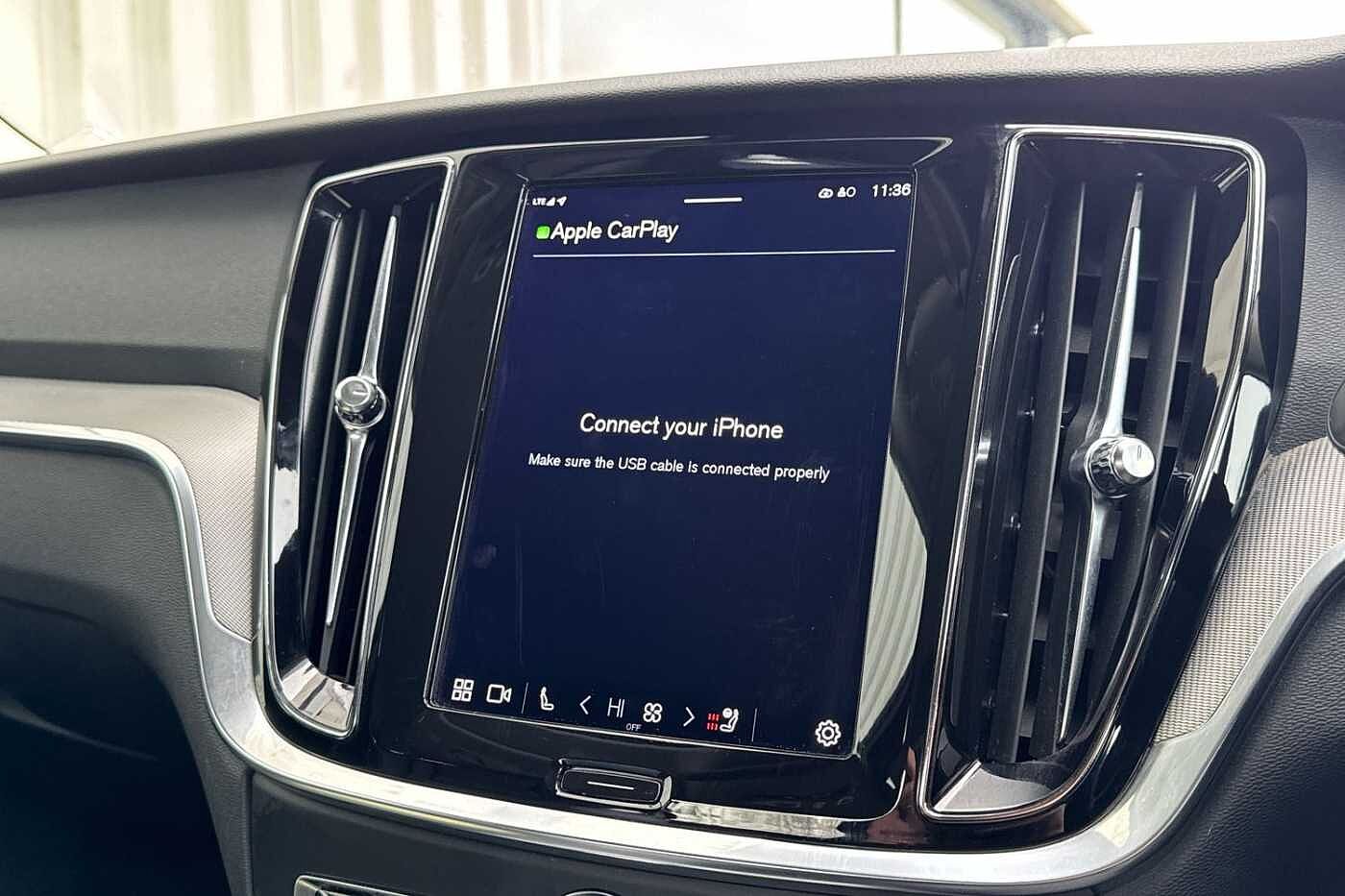 Volvo S60 Plus, B5 mild hybrid, Petrol, Dark