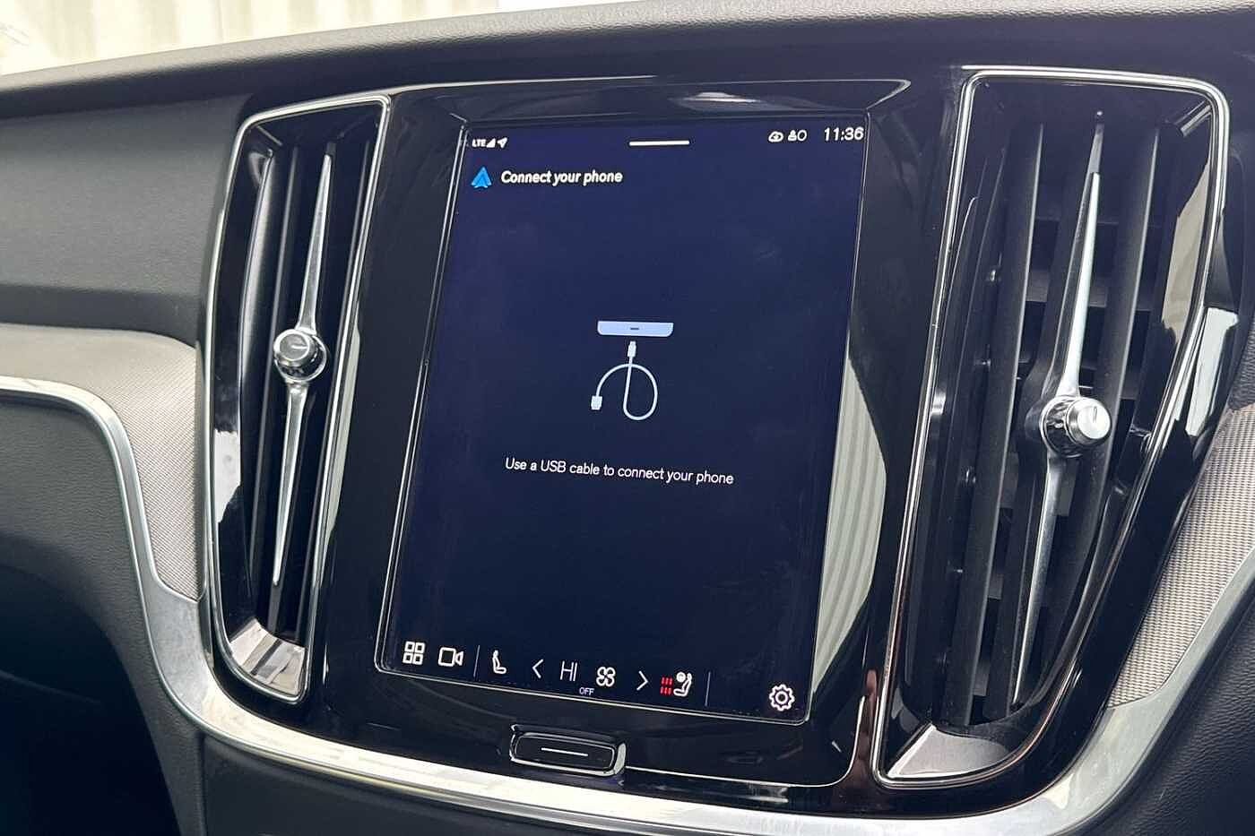 Volvo S60 Plus, B5 mild hybrid, Petrol, Dark