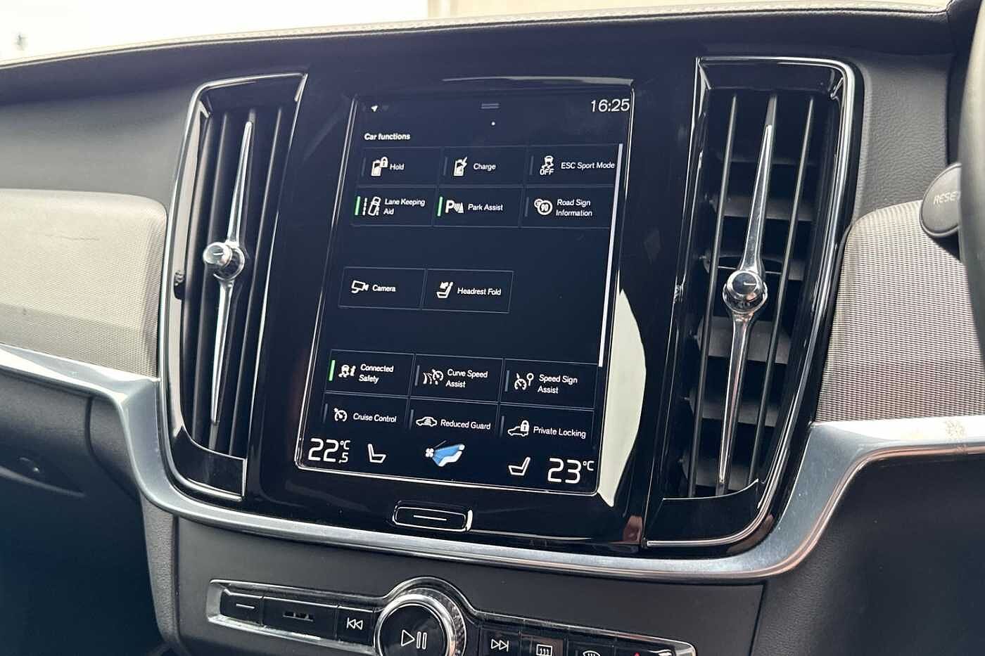 Volvo S90 T8 AWD Twin Engine R-Design Plus Automatic
