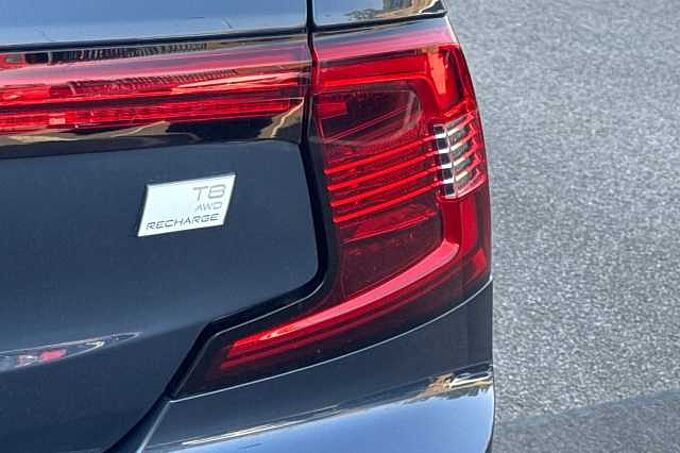 Volvo S90 Recharge Ultimate, T8 AWD Plug-in hybrid, Electric/Petrol, Dark