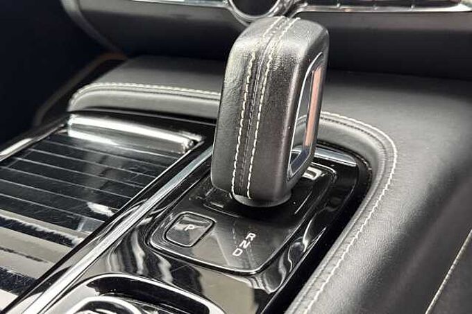 Volvo S90 T8 AWD Twin Engine R-Design Plus Automatic