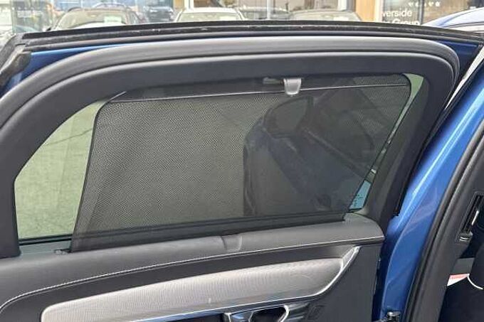 Volvo S90 T8 AWD Twin Engine R-Design Plus Automatic