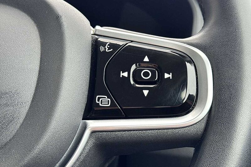 Volvo S60 Plus, B5 mild hybrid, Petrol, Dark