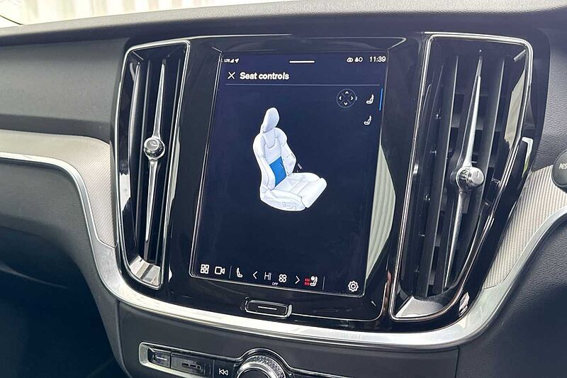 Volvo S60 Plus, B5 mild hybrid, Petrol, Dark