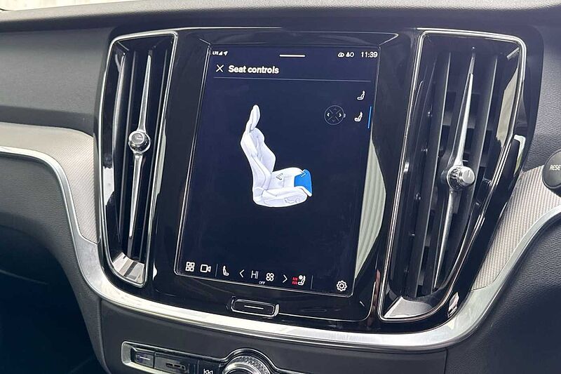 Volvo S60 Plus, B5 mild hybrid, Petrol, Dark