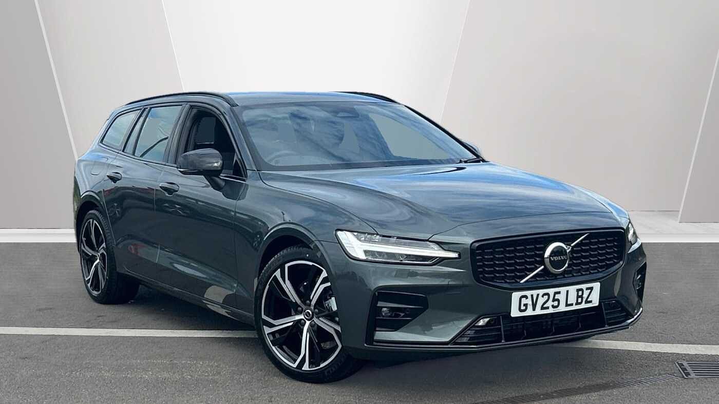 Volvo V60 Plus, B4 Mild hybrid, Petrol, Dark (Stunning 2026 Colour, Low Mileage! )