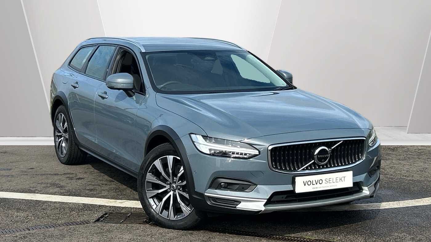 Volvo V90 Cross Country Plus, B5 AWD mild hybrid, Petrol (Very Rare Car, Fantastic Condition)