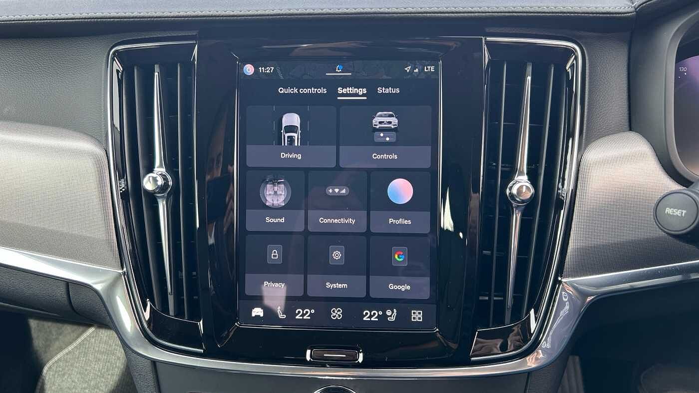 Volvo V90 Cross Country Plus, B5 AWD mild hybrid, Petrol (Very Rare Car, Fantastic Condition)