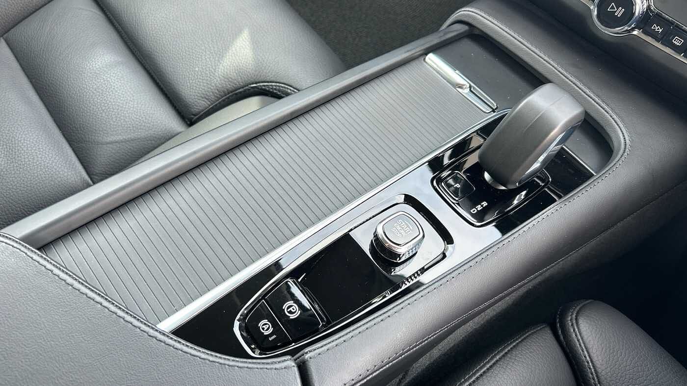 Volvo V90 Cross Country Plus, B5 AWD mild hybrid, Petrol (Very Rare Car, Fantastic Condition)