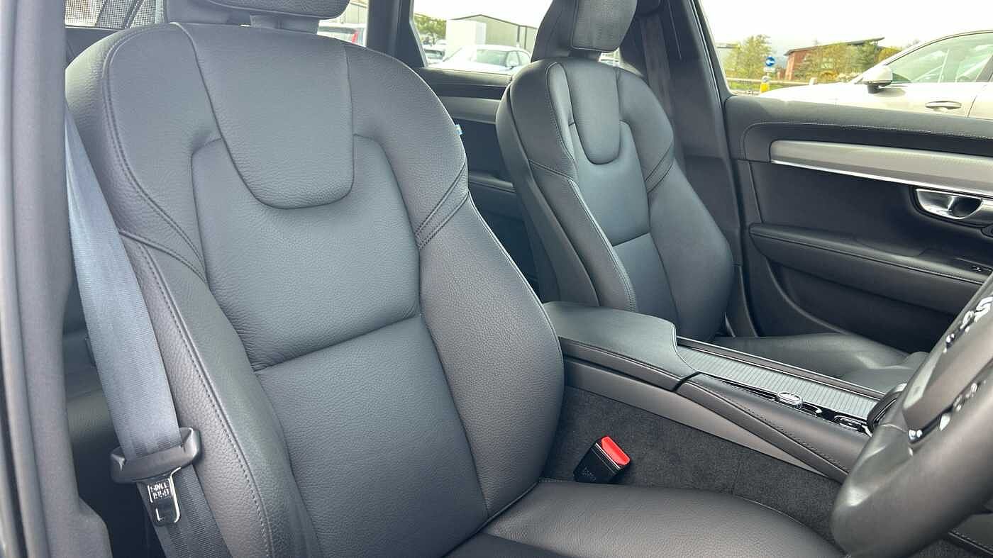 Volvo V90 Cross Country Plus, B5 AWD mild hybrid, Petrol (Very Rare Car, Fantastic Condition)